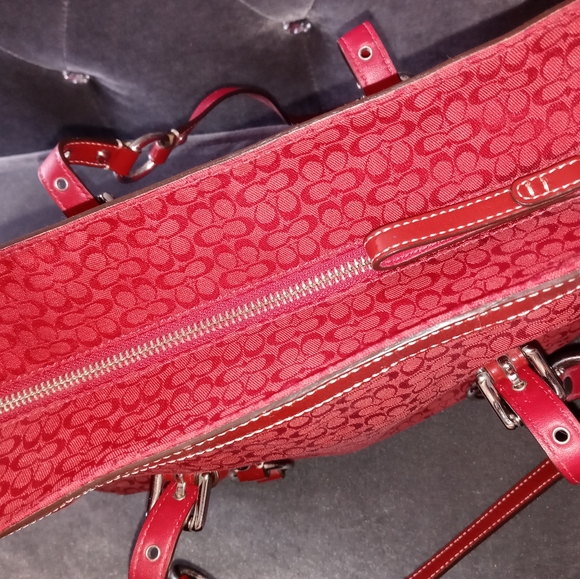 Coach Purse - Picture 4 of 6